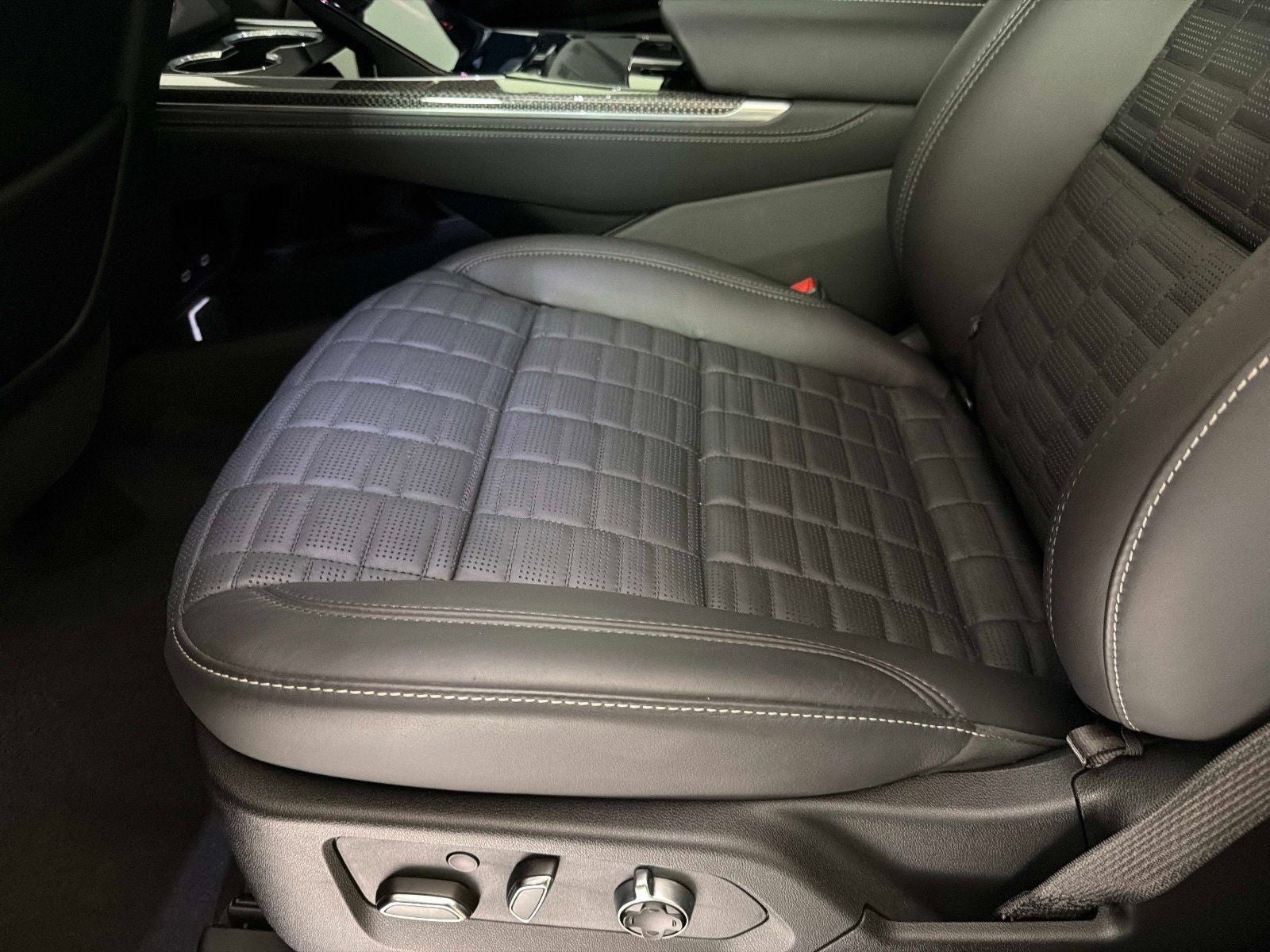 2025 Cadillac Escalade V-Series
