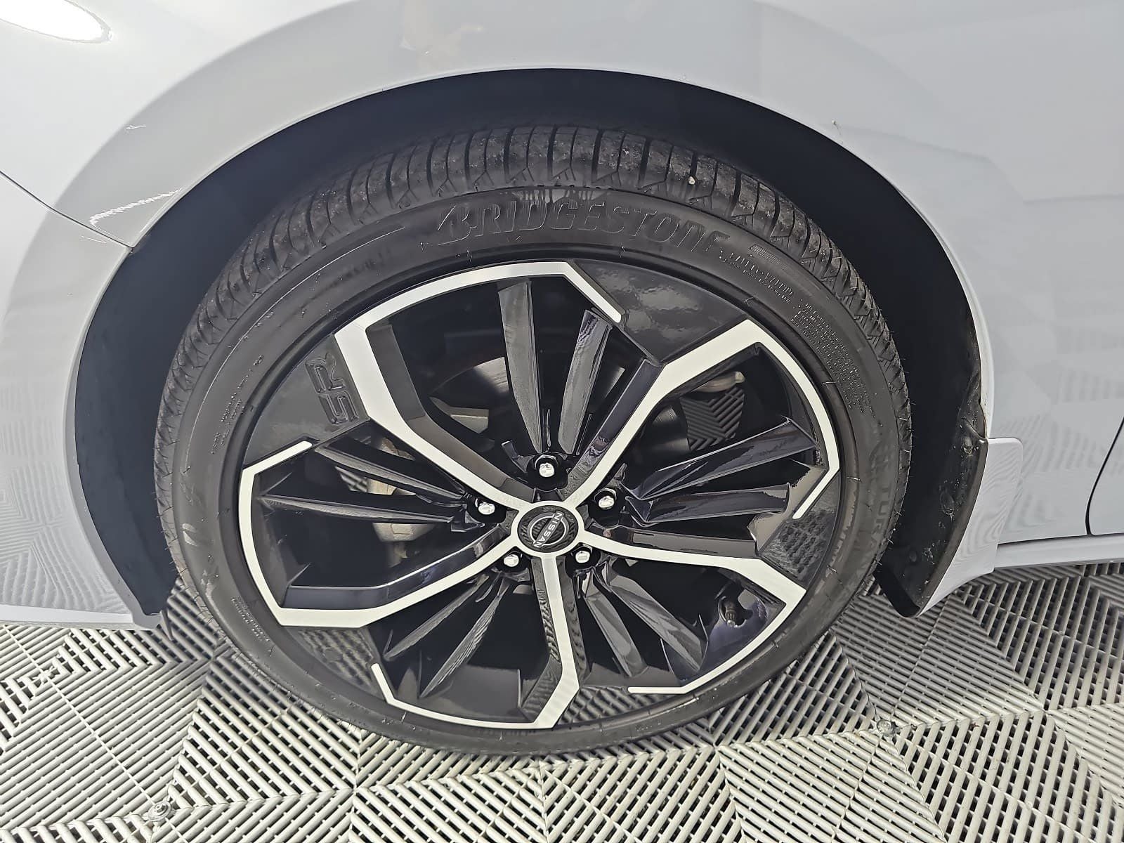 2023 Nissan Altima SR