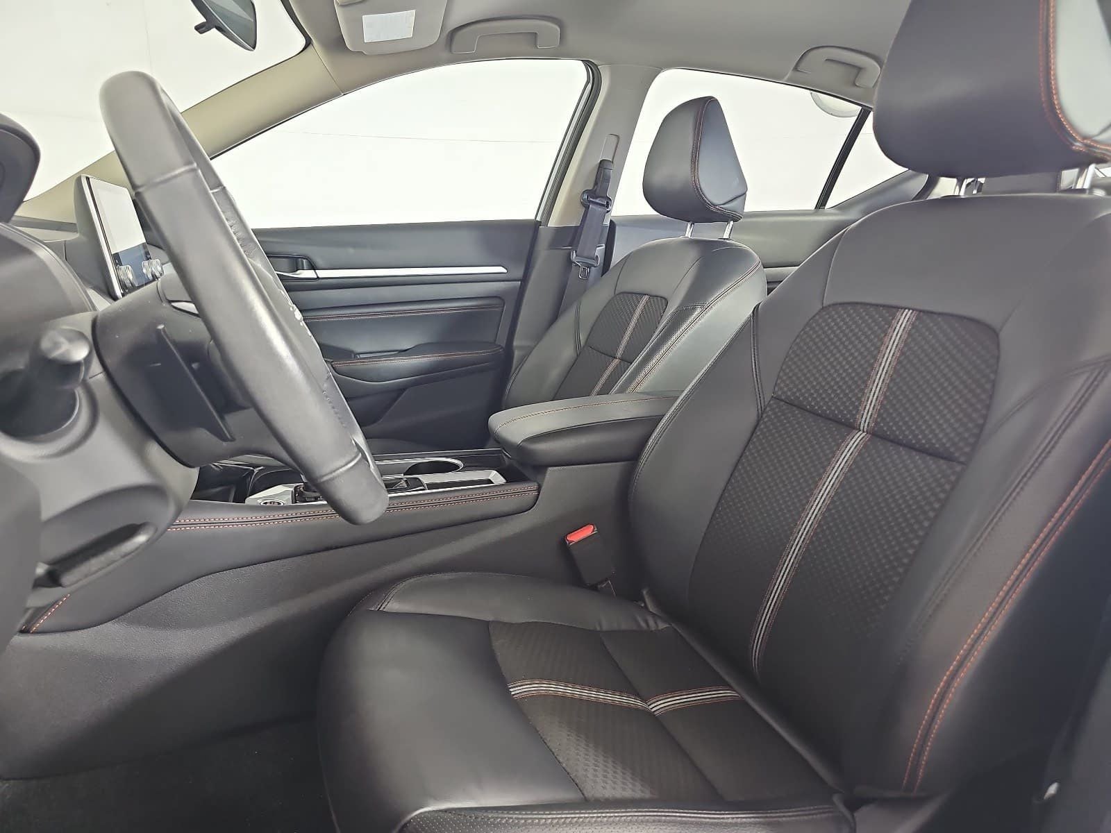 2023 Nissan Altima SR