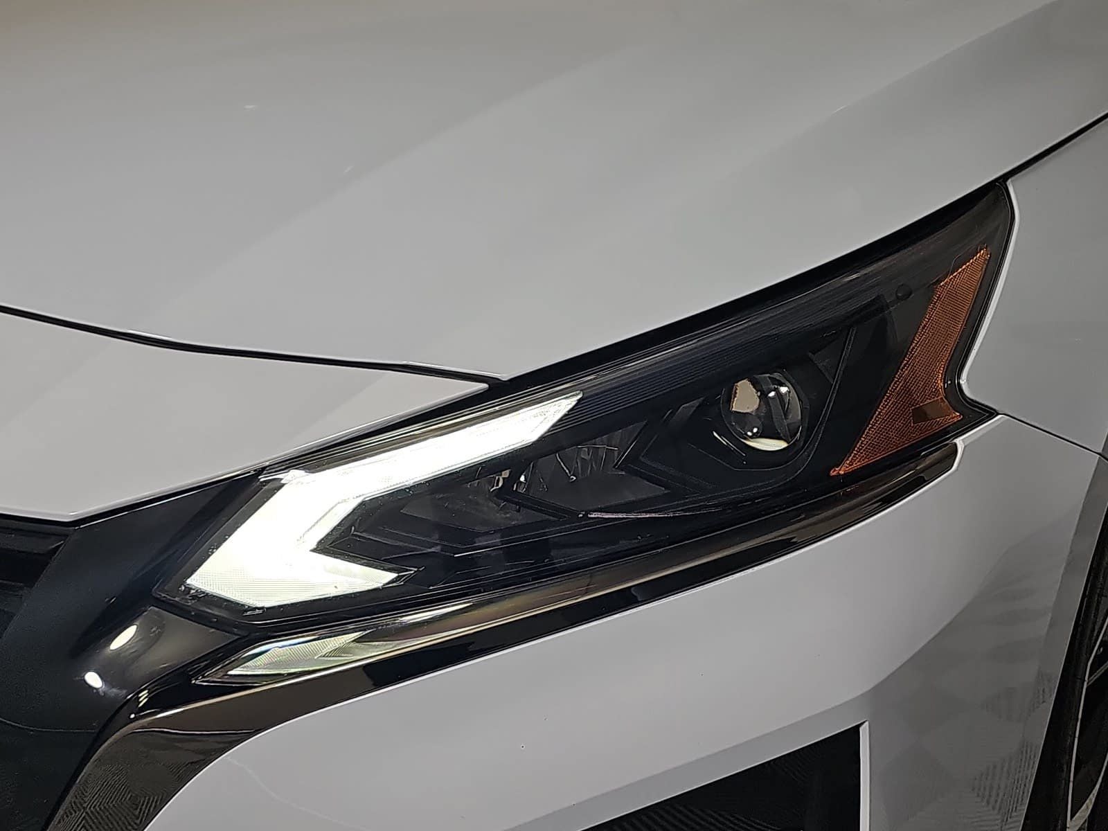 2023 Nissan Altima SR