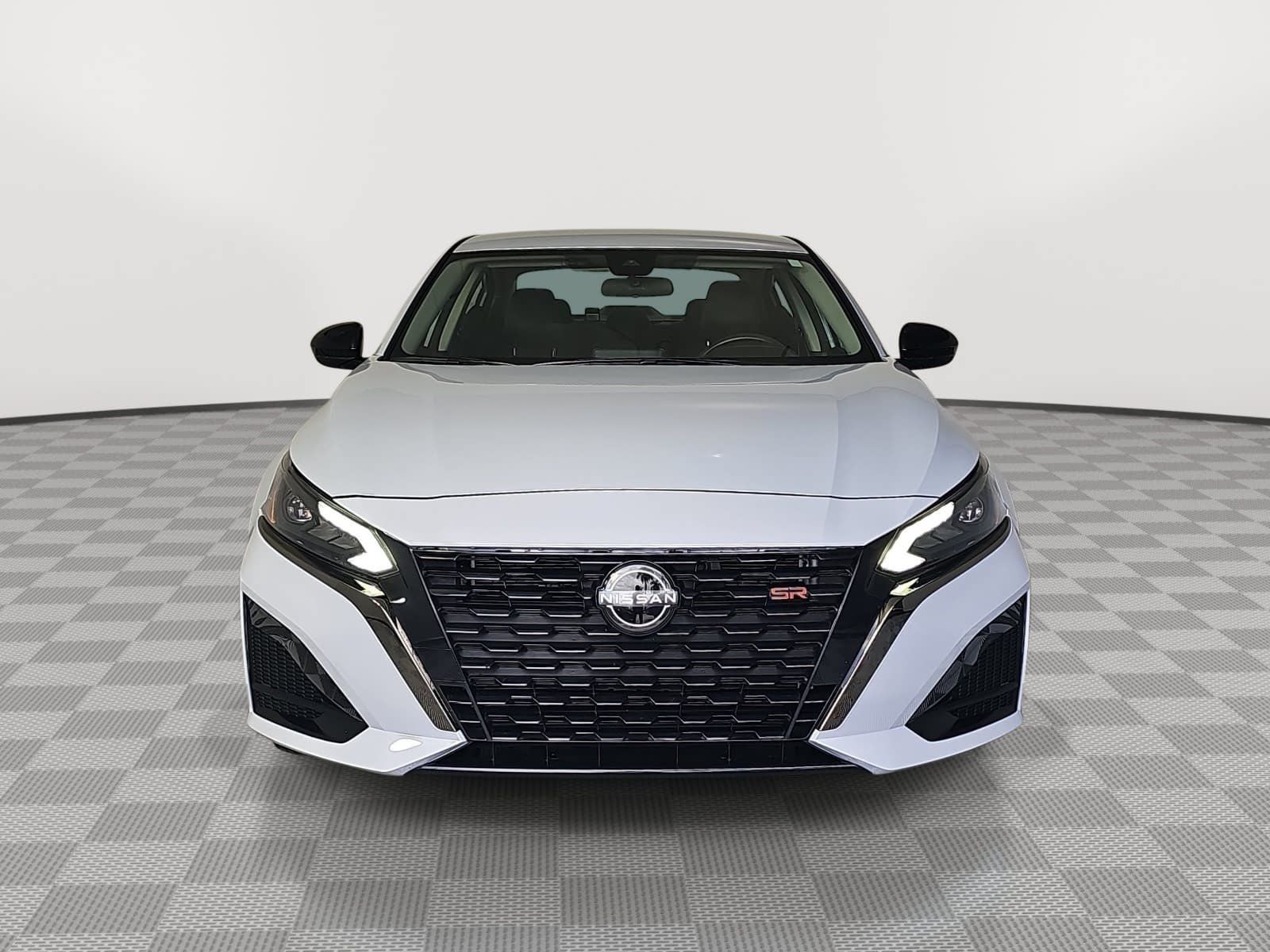 2023 Nissan Altima SR
