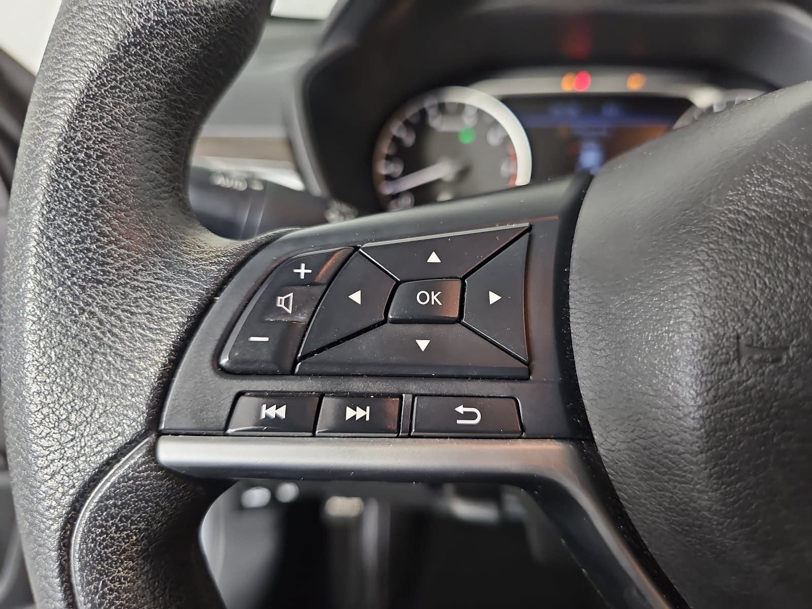 2024 Nissan Altima SV