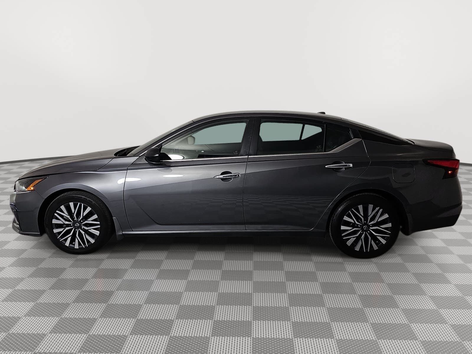 2024 Nissan Altima SV