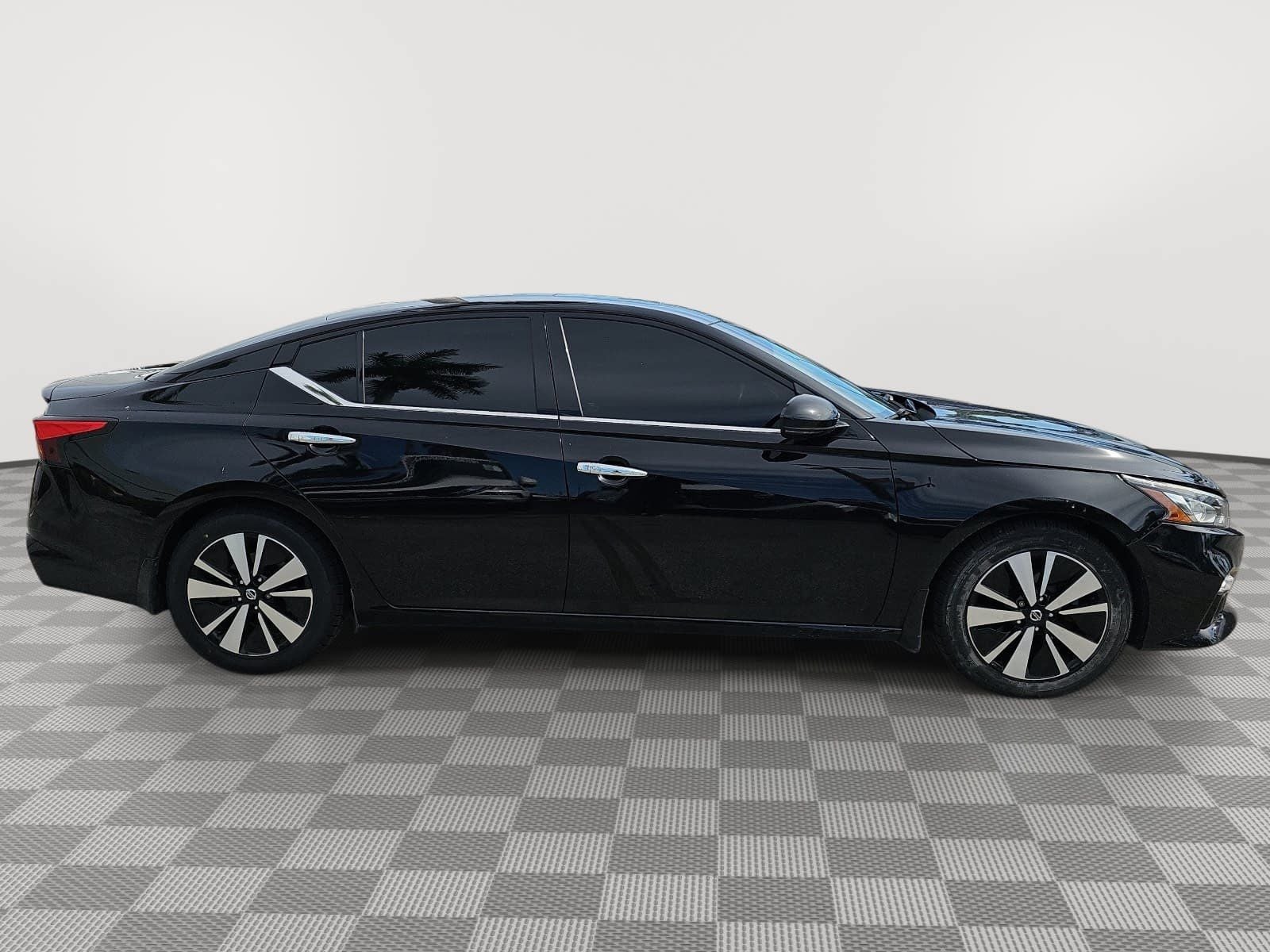 2020 Nissan Altima 2.5 SV