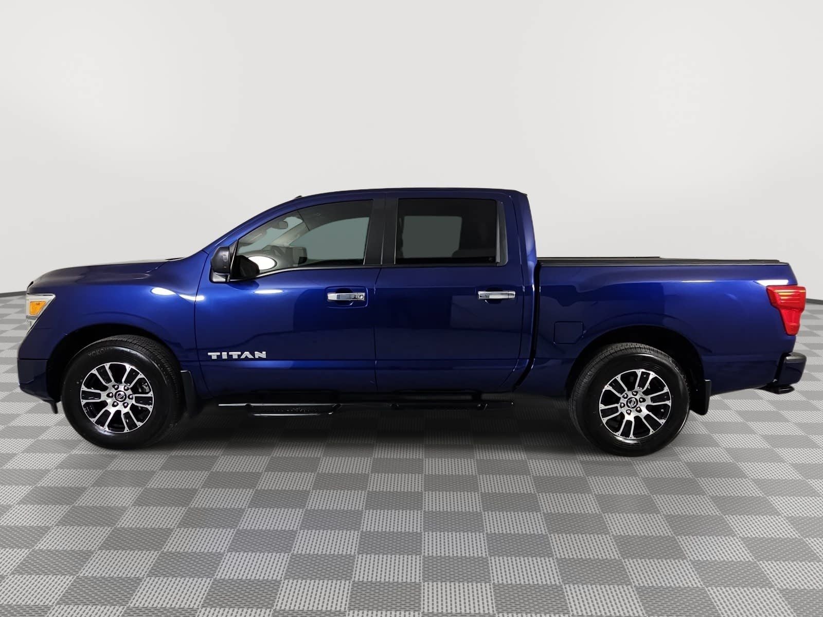 2021 Nissan Titan SV