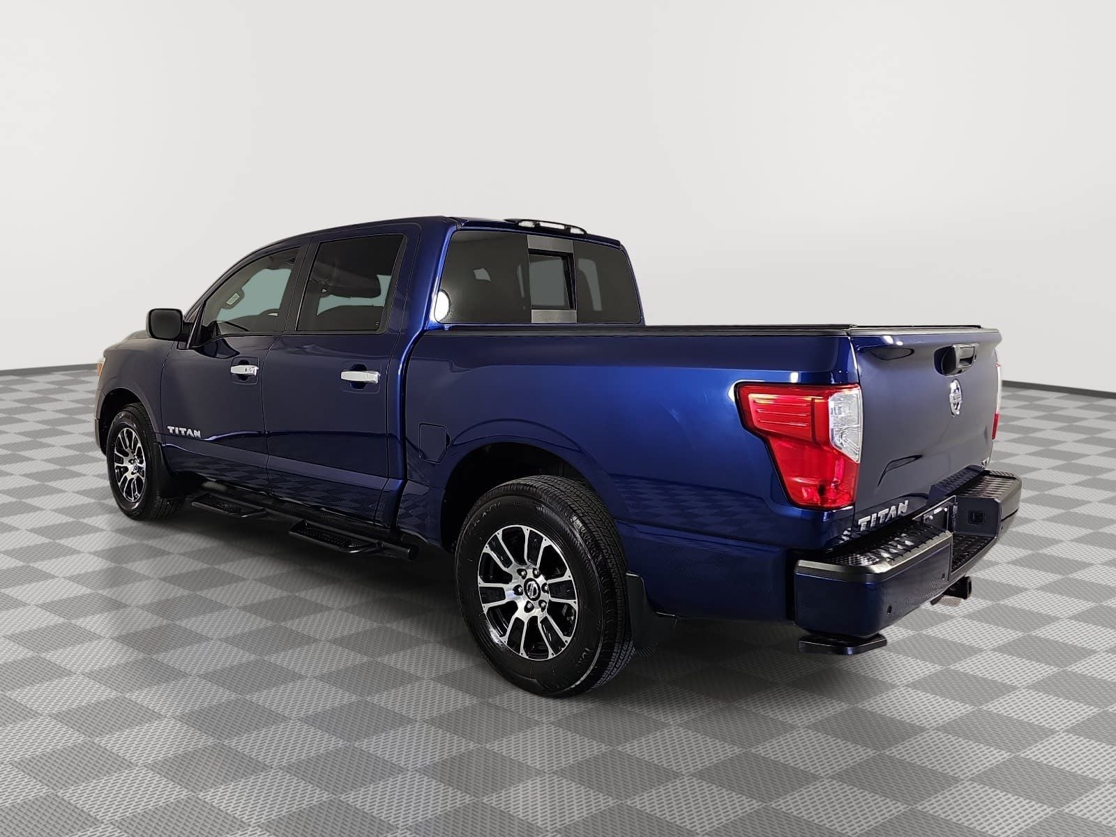 2021 Nissan Titan SV