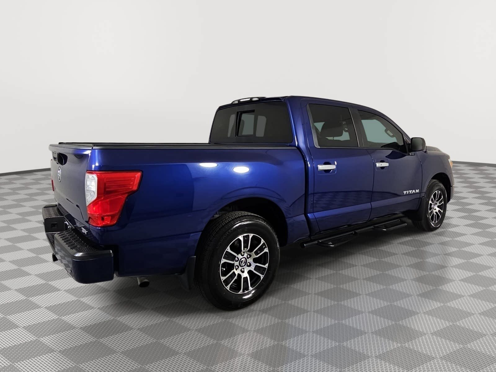 2021 Nissan Titan SV