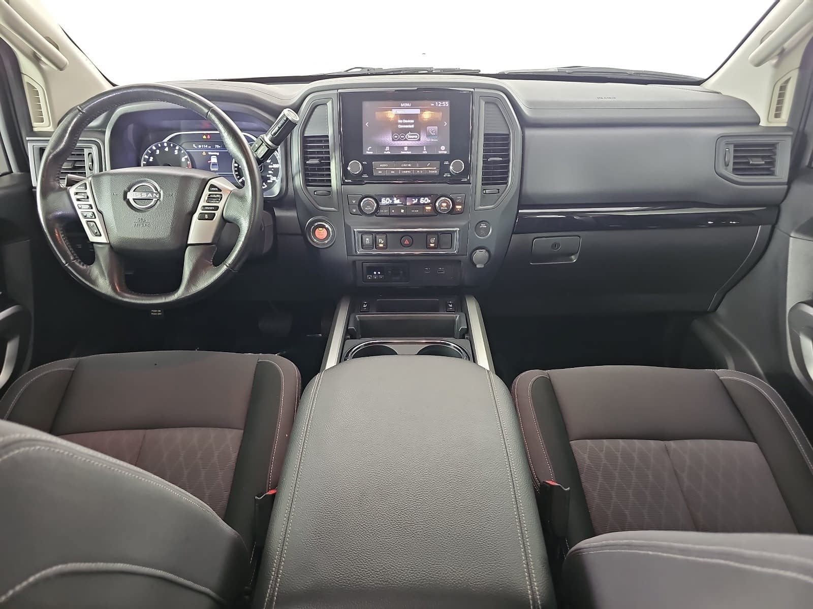 2023 Nissan Titan SV