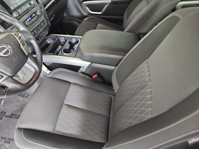 2023 Nissan Titan SV