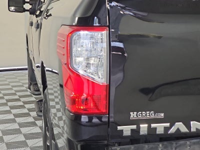 2023 Nissan Titan SV