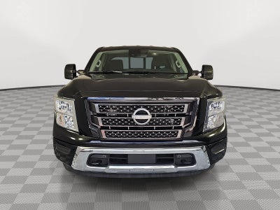 2023 Nissan Titan SV