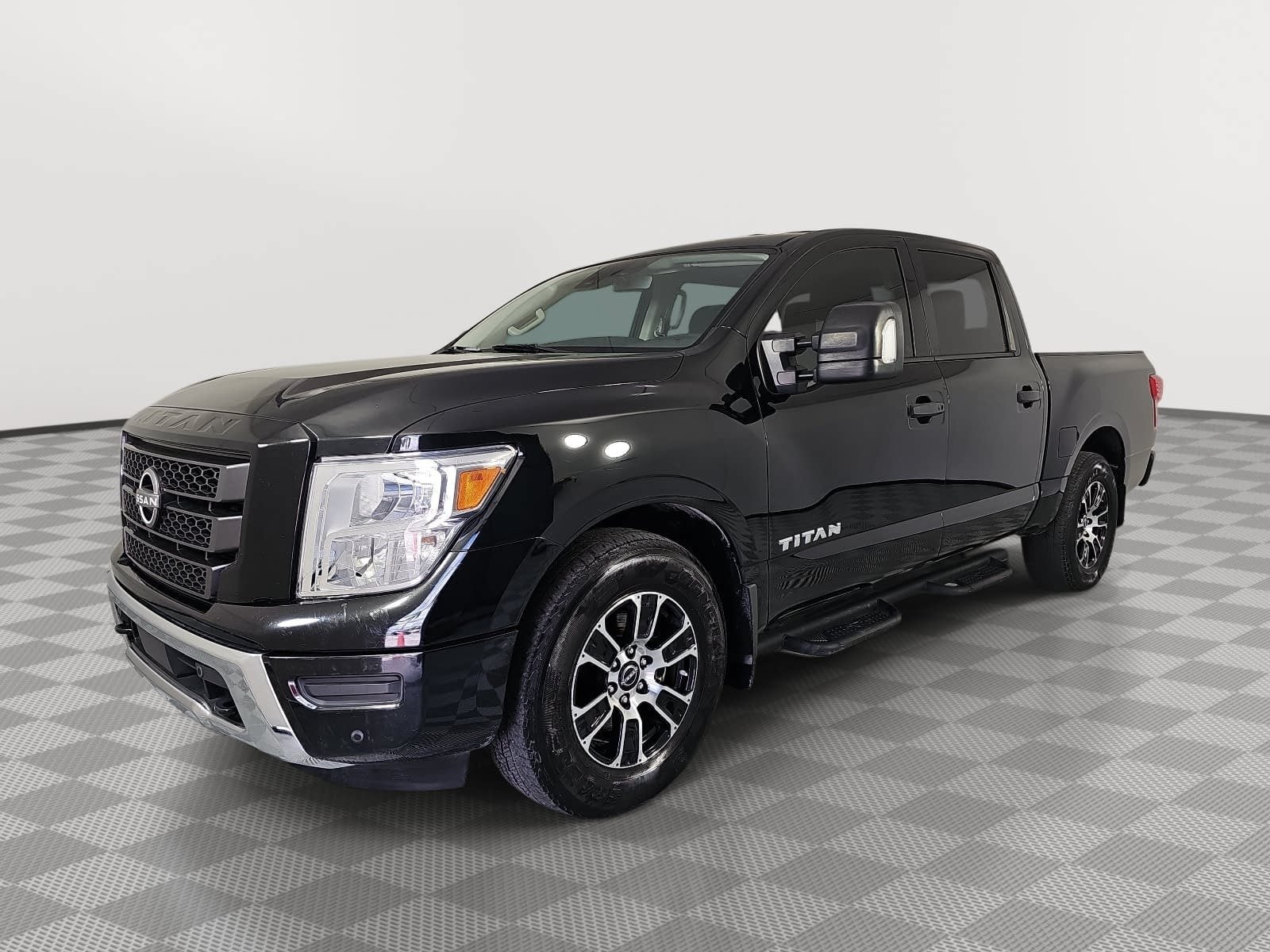 2023 Nissan Titan SV