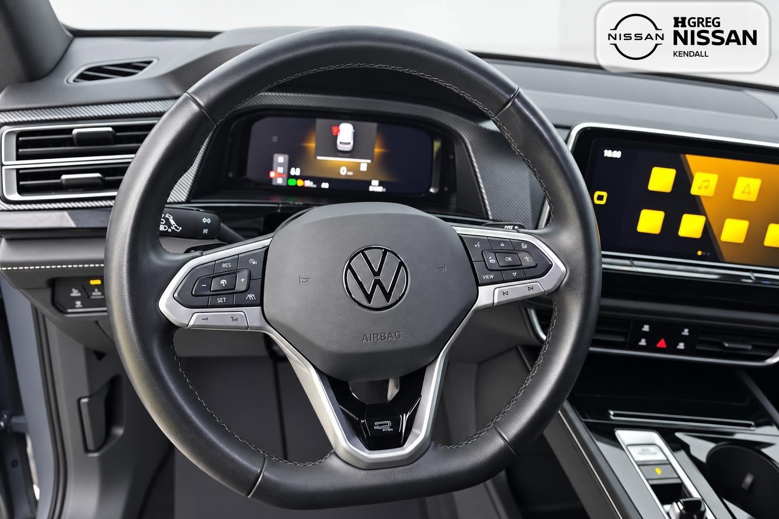 2024 Volkswagen Atlas Cross Sport 2.0T SEL R-Line