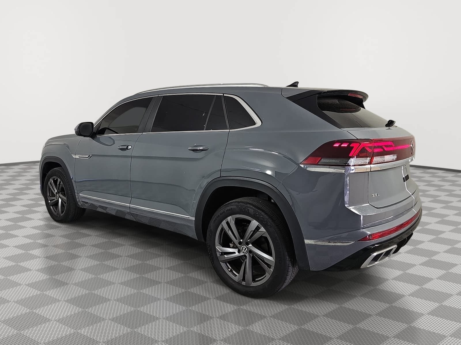 2024 Volkswagen Atlas Cross Sport 2.0T SEL R-Line
