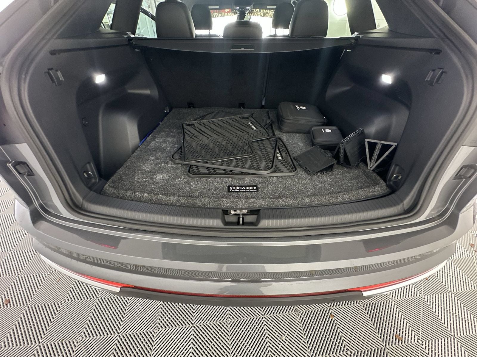 2025 Volkswagen Atlas Cross Sport 2.0T SEL