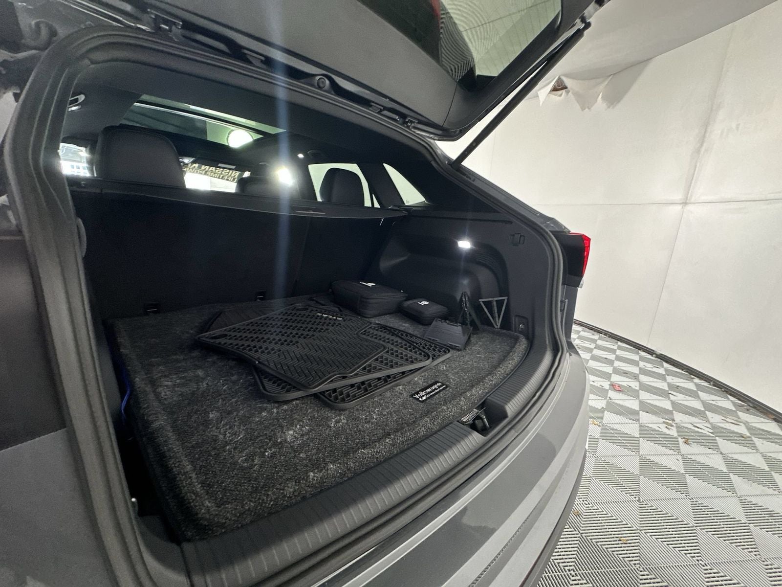 2025 Volkswagen Atlas Cross Sport 2.0T SEL