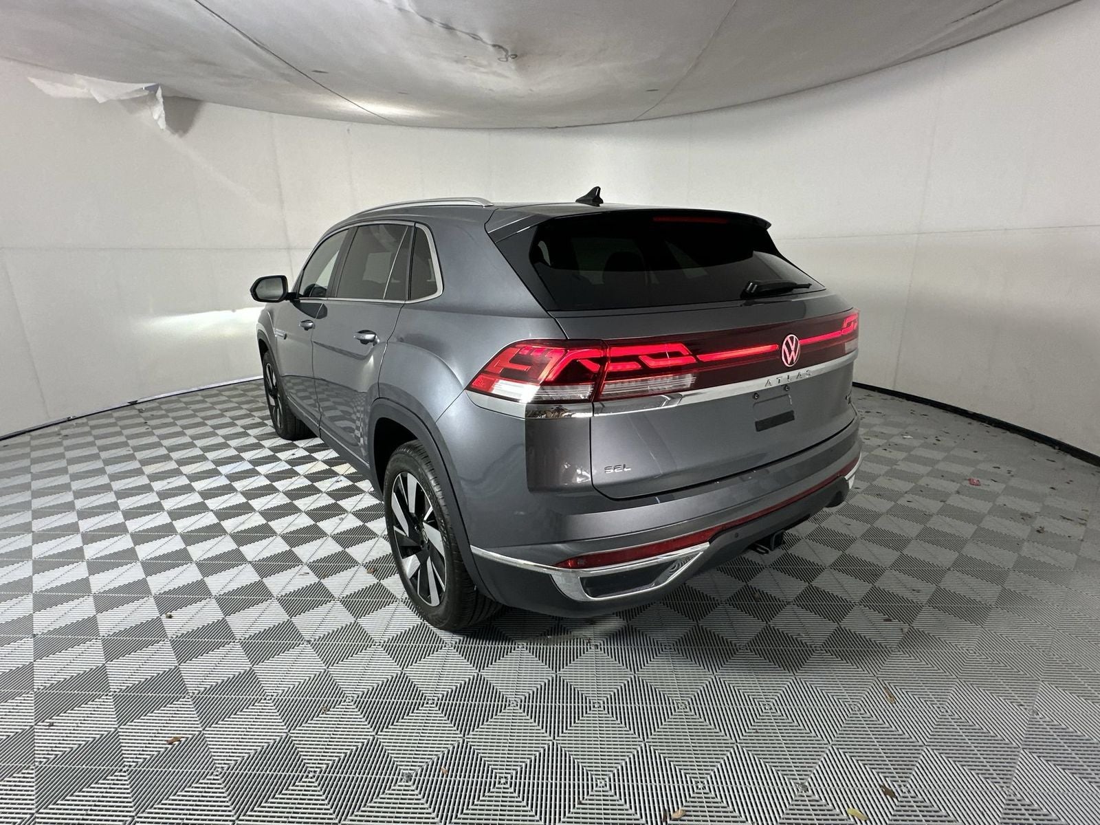 2025 Volkswagen Atlas Cross Sport 2.0T SEL