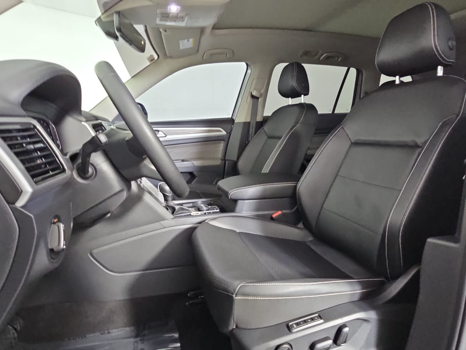 2023 Volkswagen Atlas SEL