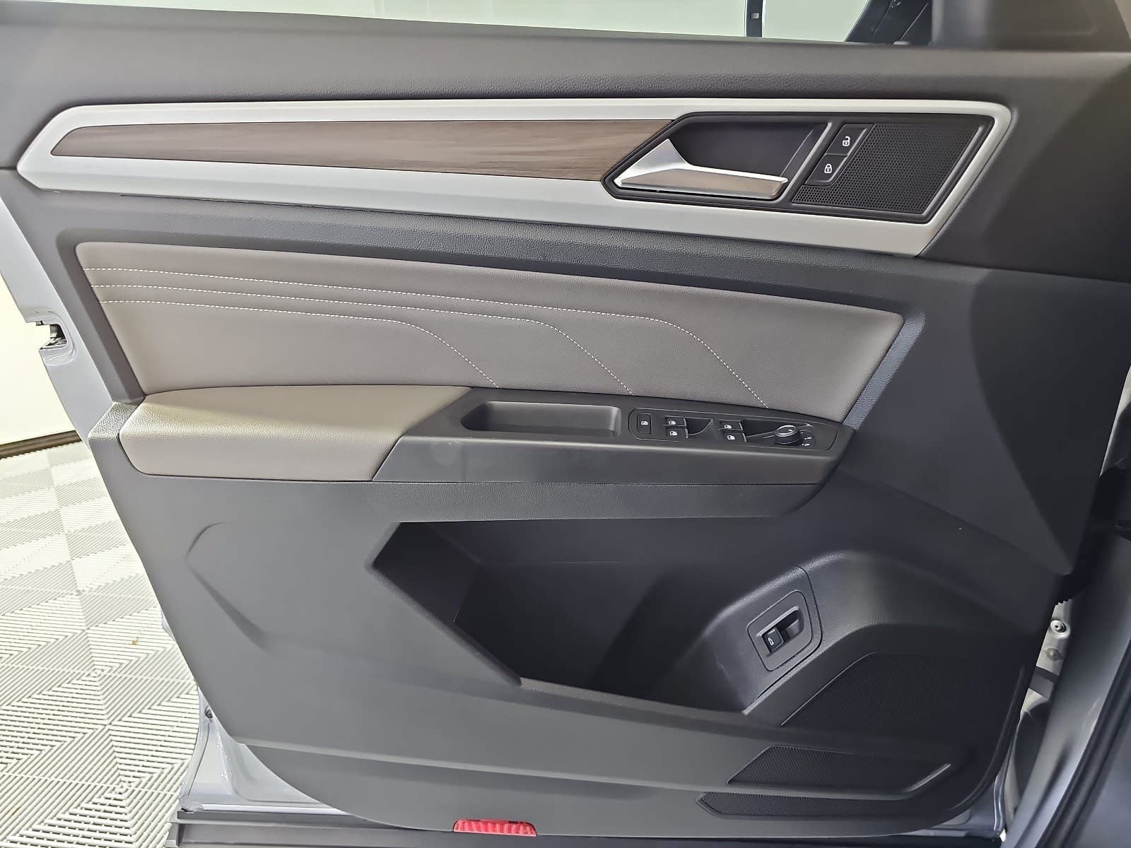 2023 Volkswagen Atlas SEL