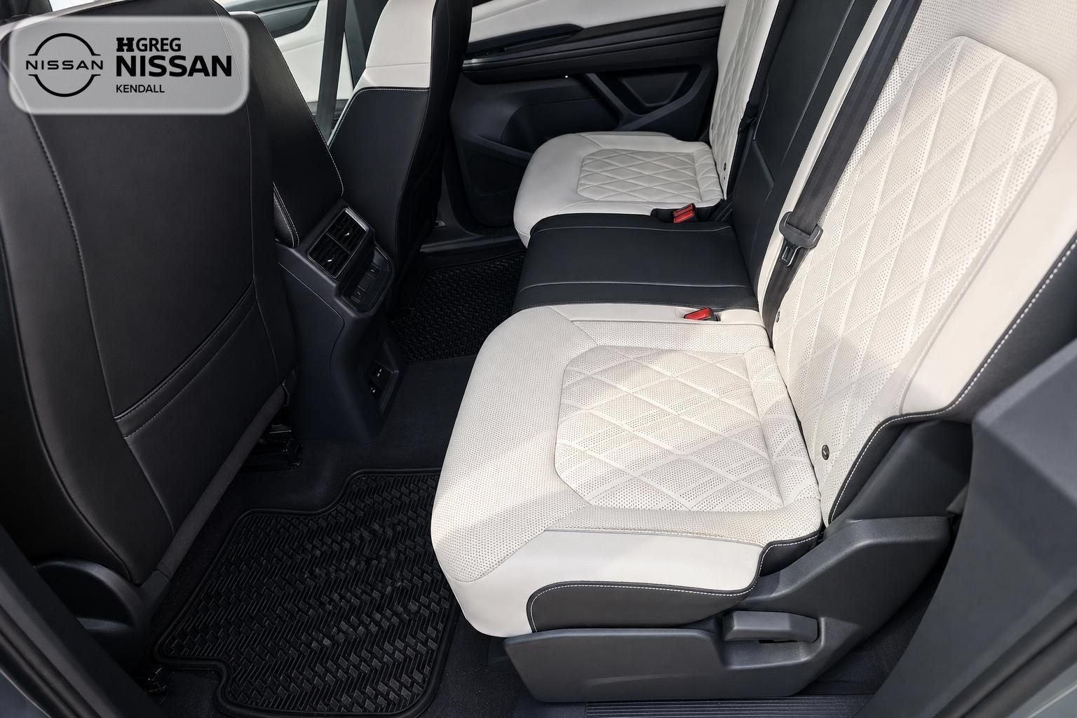 2025 Volkswagen Atlas Cross Sport 2.0T SEL Premium R-Line