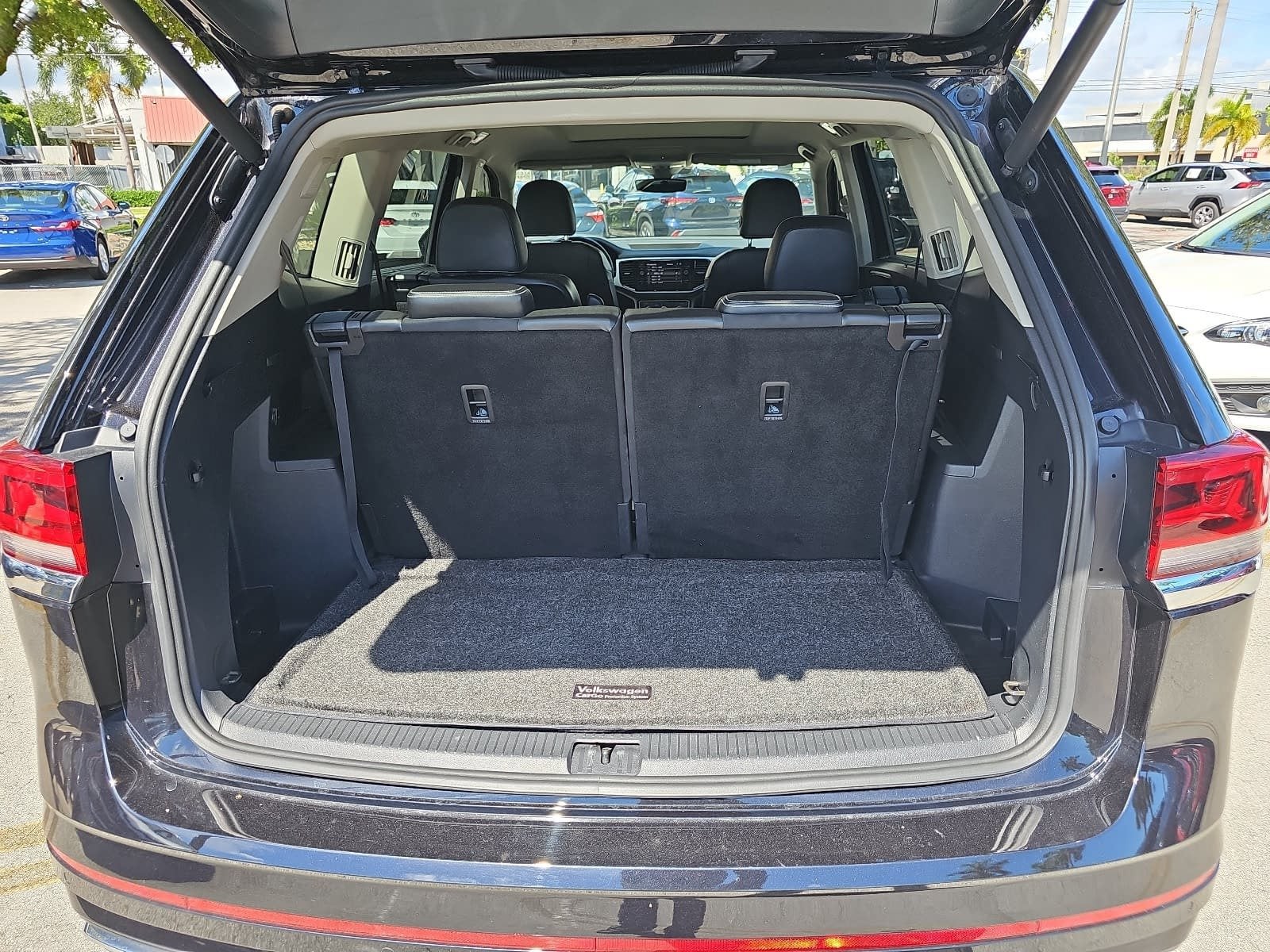 2022 Volkswagen Atlas 3.6L V6 SEL Premium R-Line