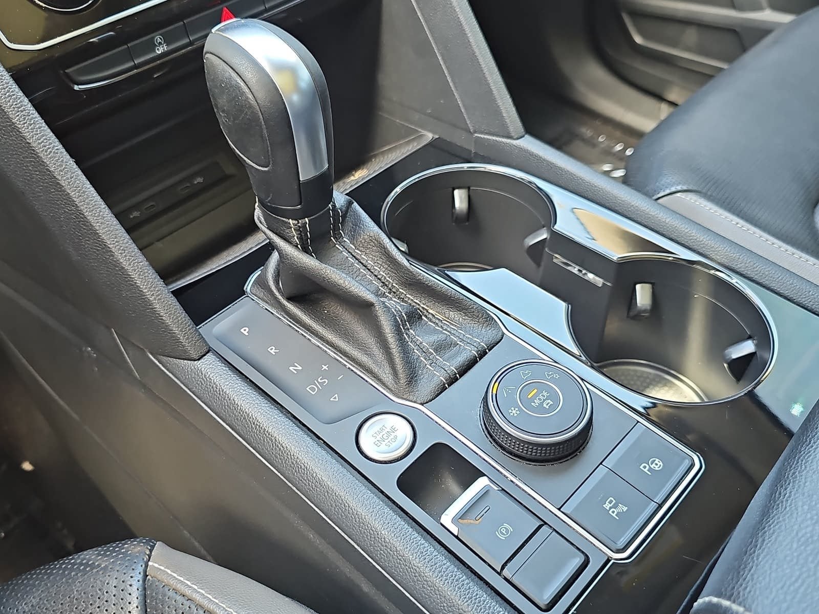 2022 Volkswagen Atlas 3.6L V6 SEL Premium R-Line