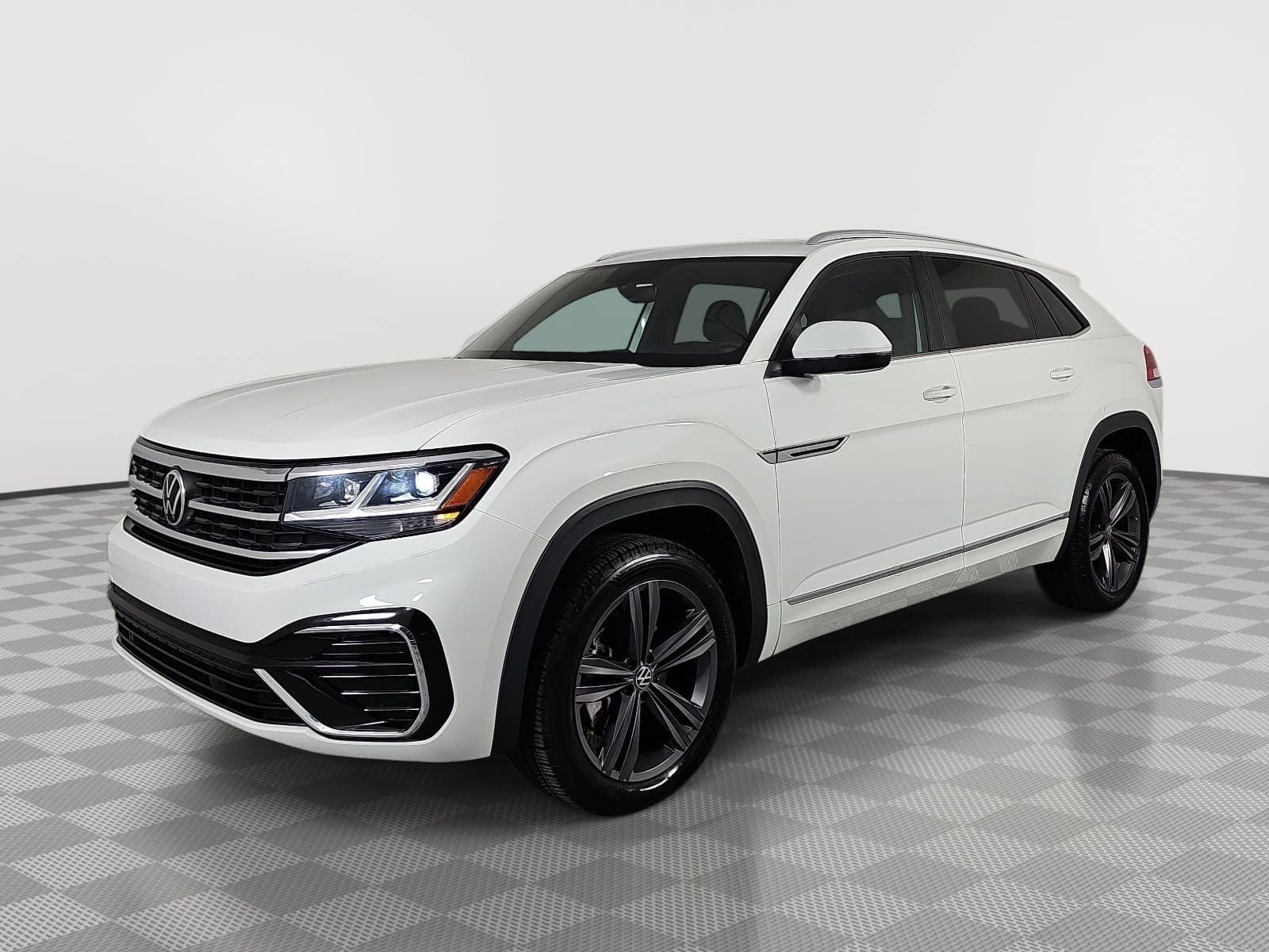 2021 Volkswagen Atlas Cross Sport 3.6L V6 SE w/Technology R-Line