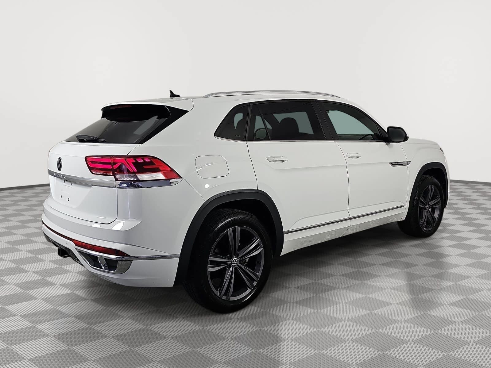 2021 Volkswagen Atlas Cross Sport 3.6L V6 SE w/Technology R-Line