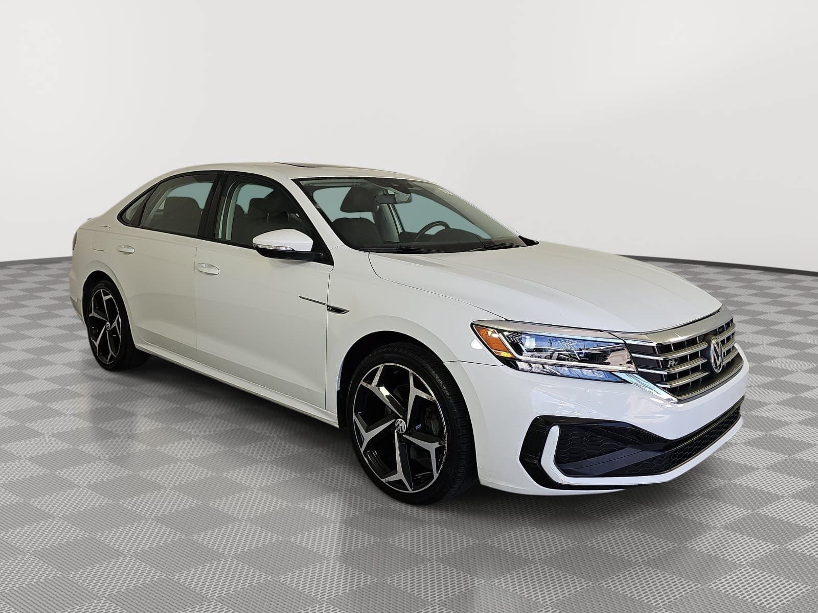 2020 Volkswagen Passat 2.0T R-Line