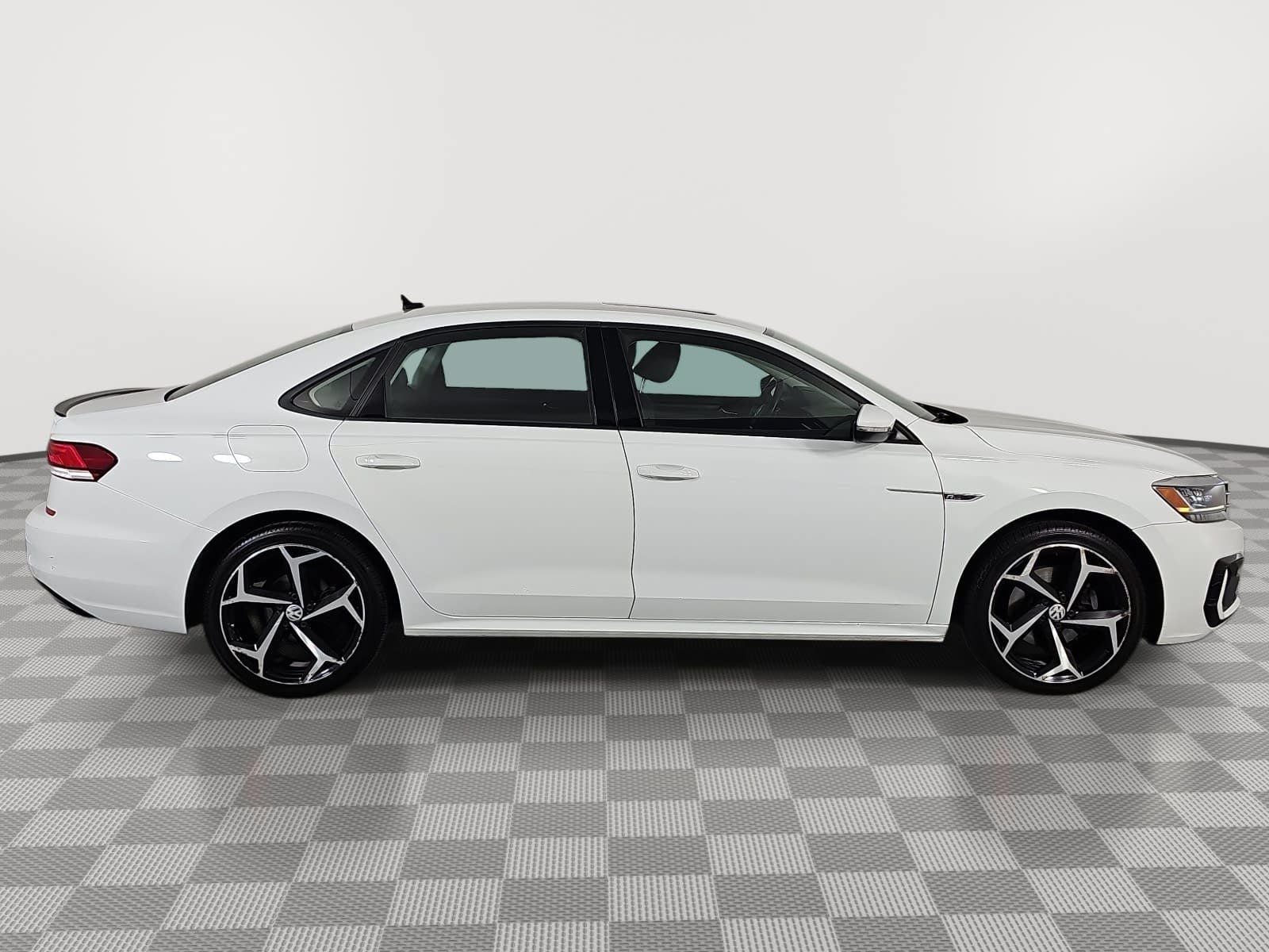 2020 Volkswagen Passat 2.0T R-Line
