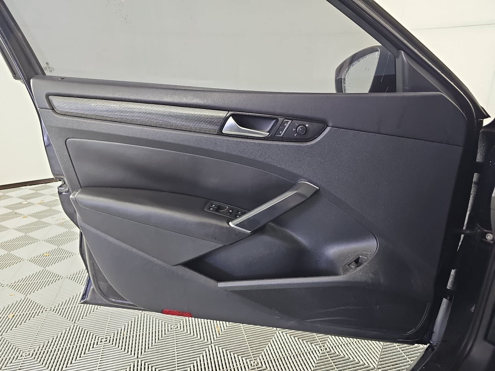 2020 Volkswagen Passat 2.0T R-Line