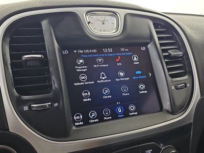 2021 Chrysler 300 Touring