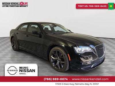 2021 Chrysler 300 Touring