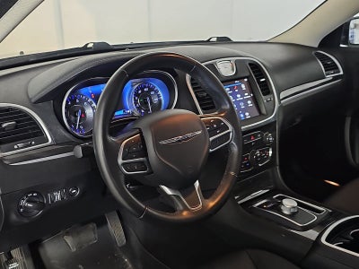 2021 Chrysler 300 Touring