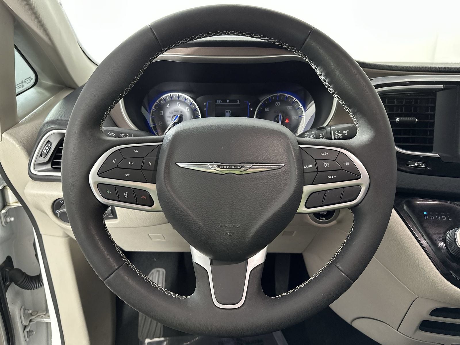 2023 Chrysler Voyager LX