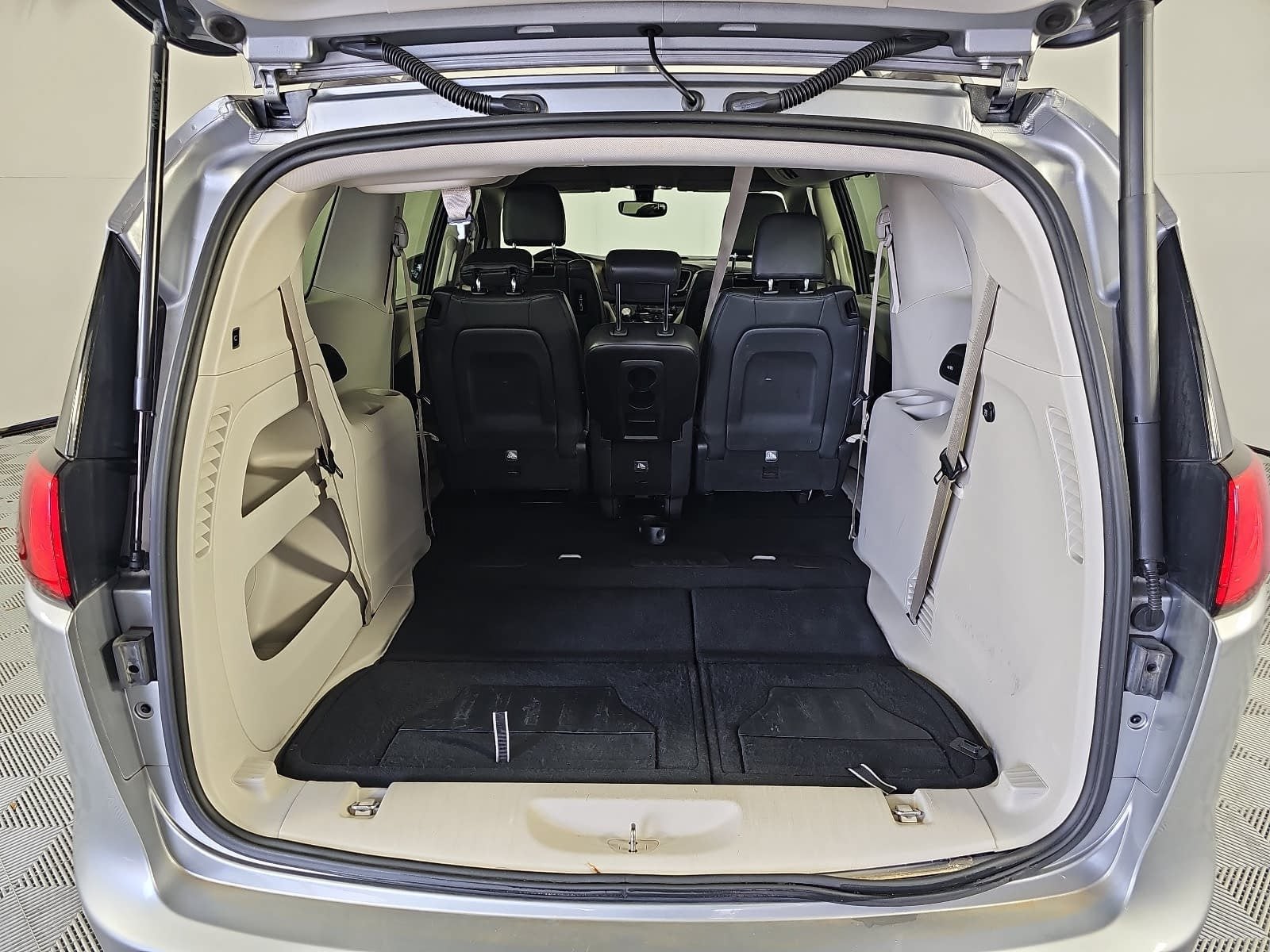 2019 Chrysler Pacifica Touring L Plus
