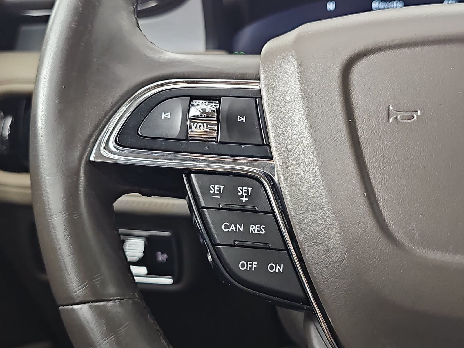 2021 Lincoln Nautilus Standard