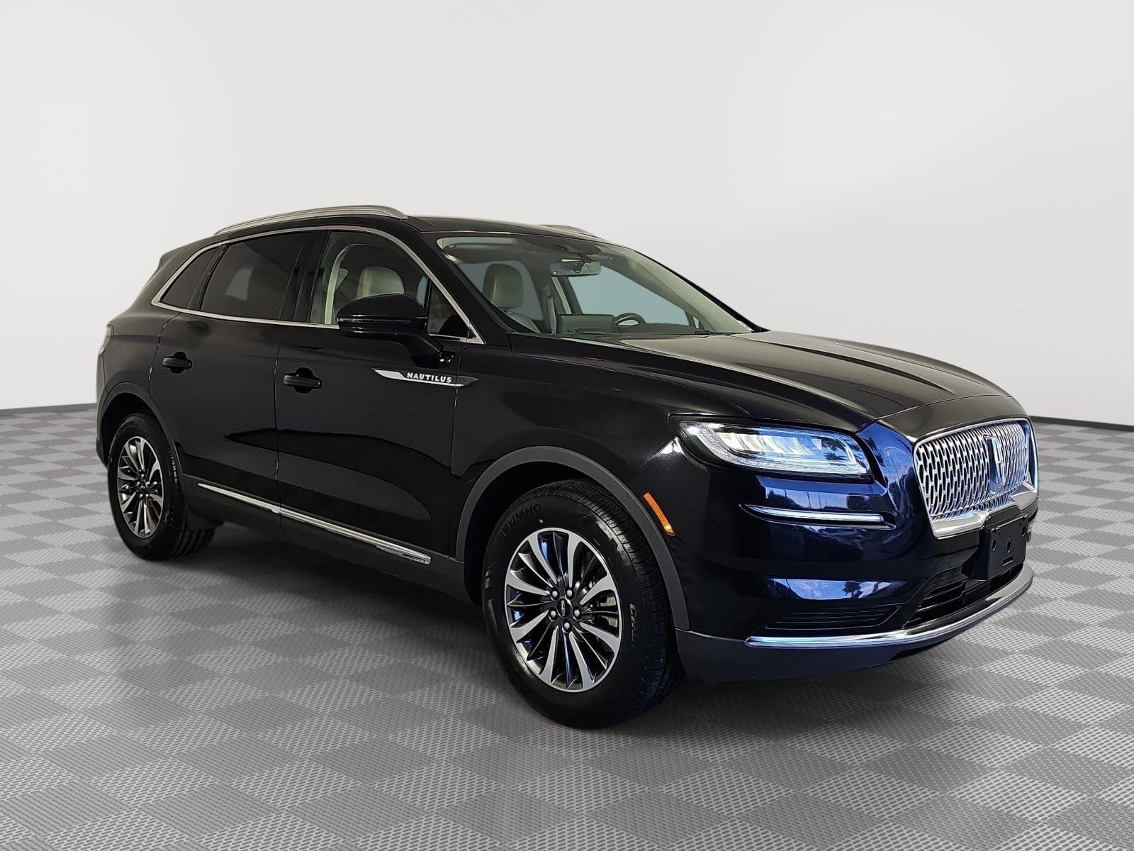 2021 Lincoln Nautilus Standard