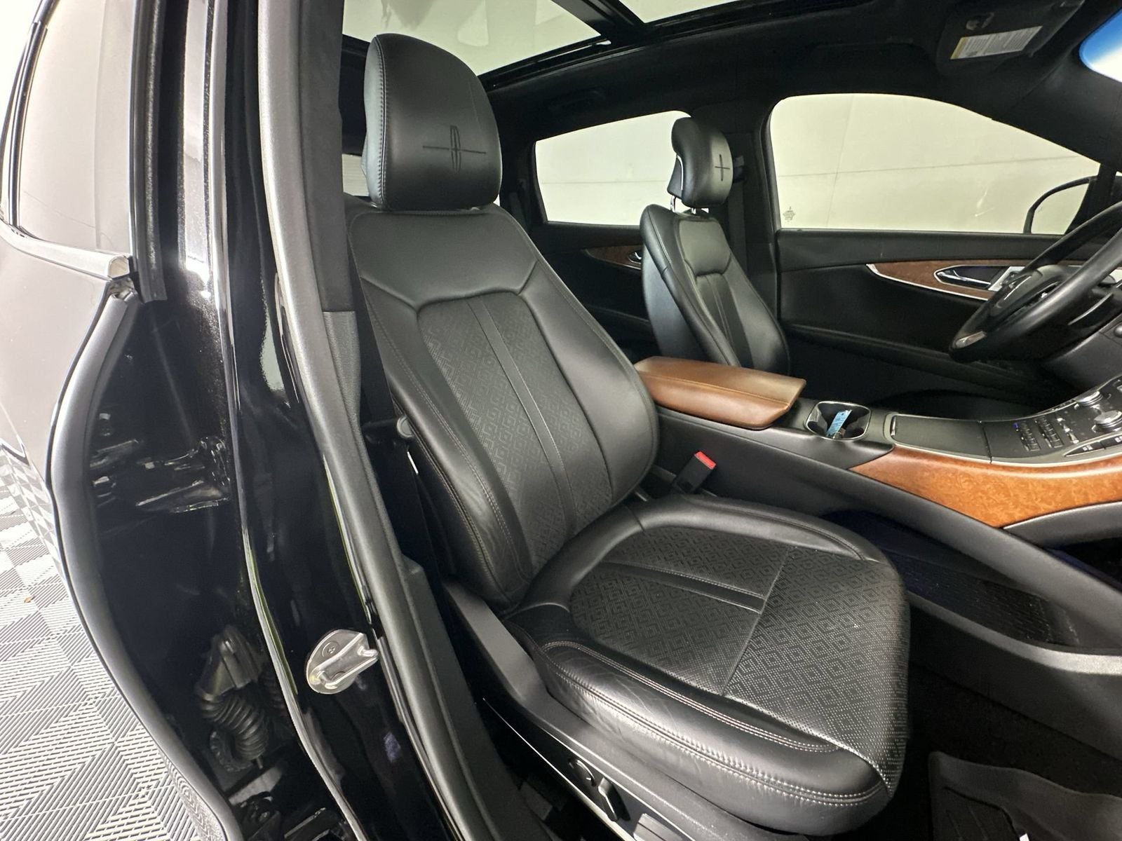 2019 Lincoln Nautilus Black Label