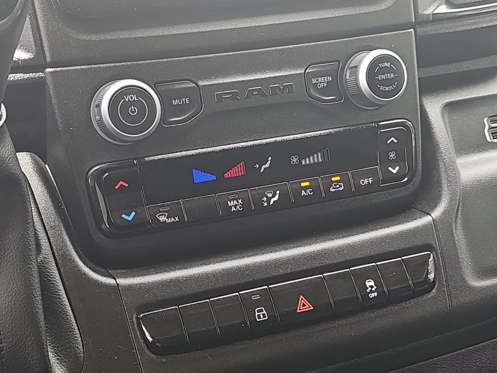 2025 RAM ProMaster 1500 Base