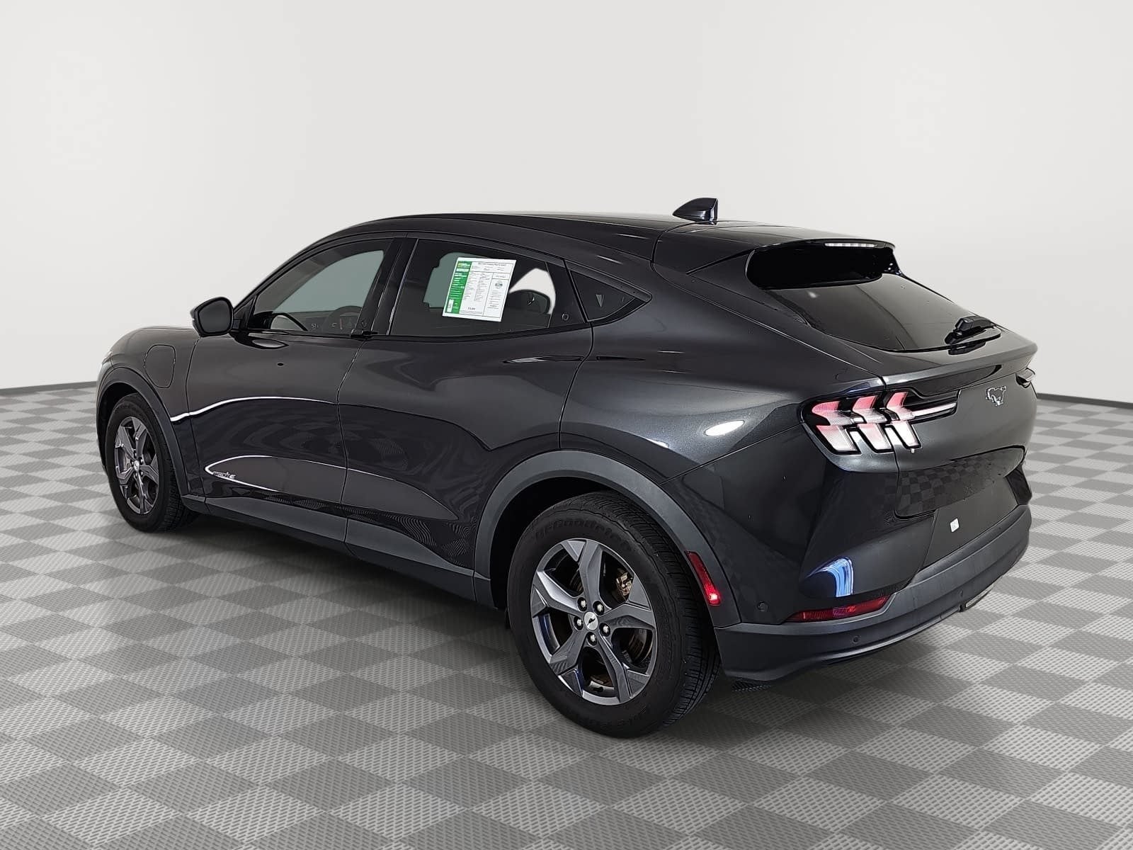 2022 Ford Mustang Mach-E Select