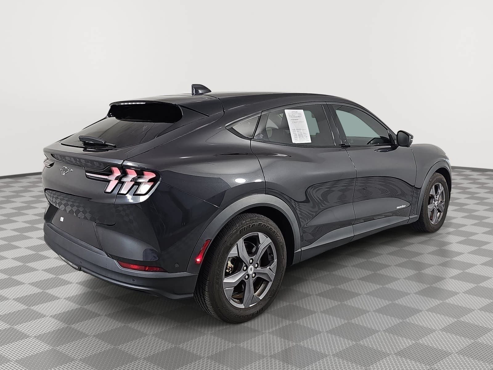 2022 Ford Mustang Mach-E Select