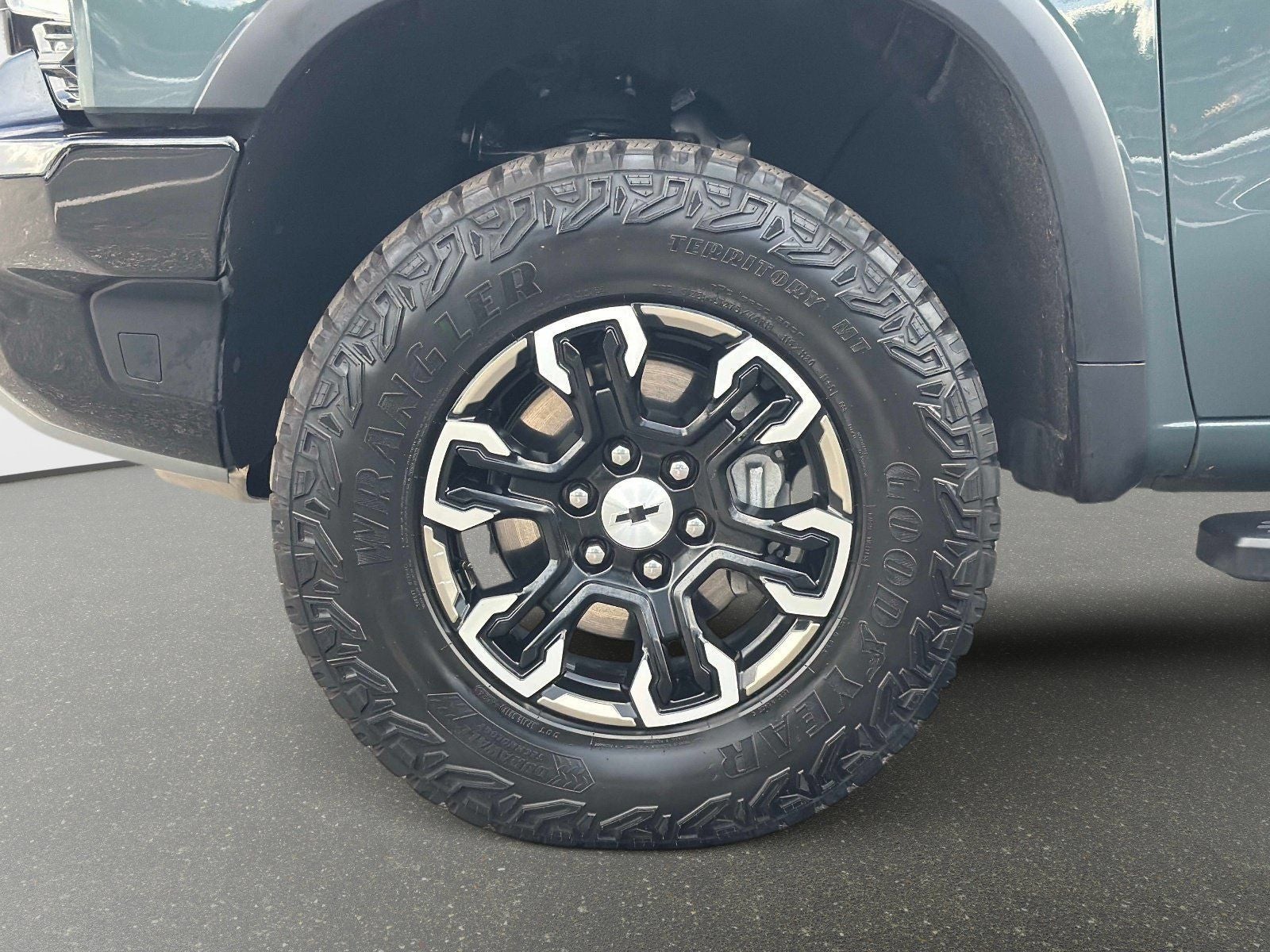 2025 Chevrolet Silverado 1500 ZR2
