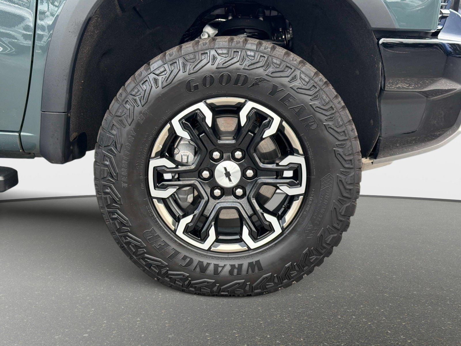 2025 Chevrolet Silverado 1500 ZR2