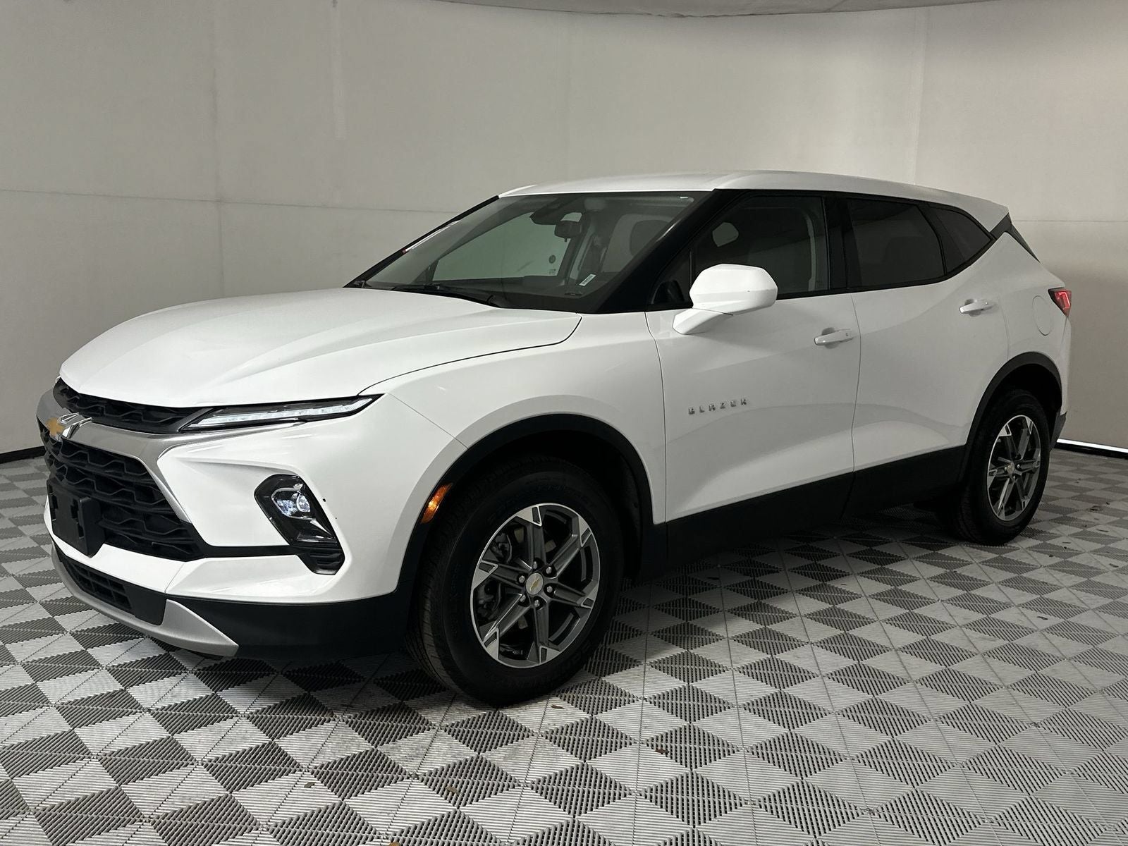 2025 Chevrolet Blazer LT