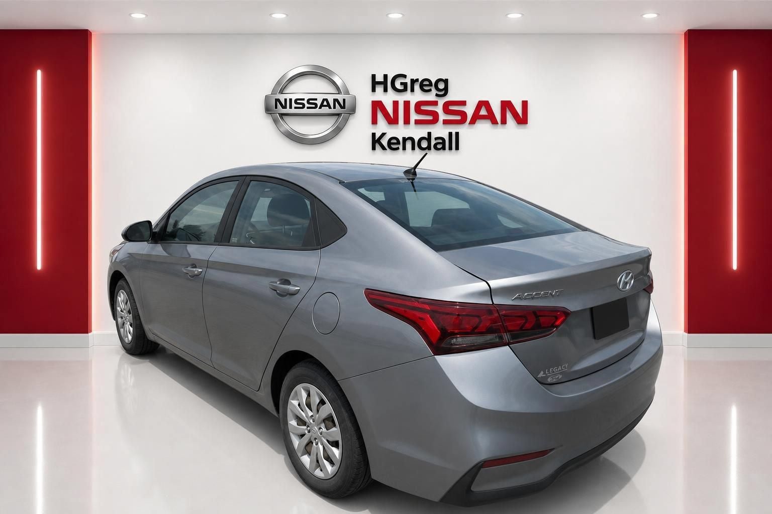 Used 2021 Hyundai Accent SE with VIN 3KPC24A63ME146942 for sale in Palmetto Bay, FL