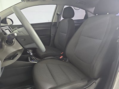 2022 Hyundai Accent SE