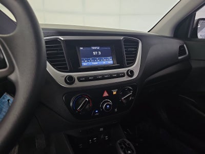 2022 Hyundai Accent SE