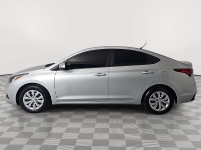 2022 Hyundai Accent SE