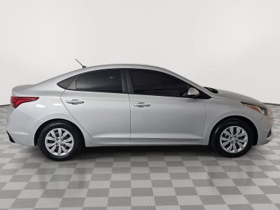 2022 Hyundai Accent SE